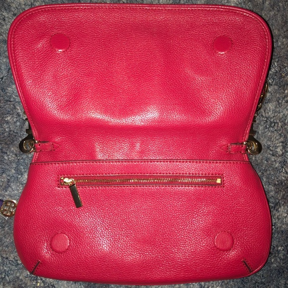 Tory Burch side bag - Picture 3 of 4